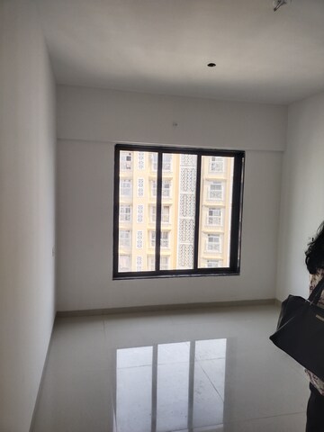 Room in 2 BHK Apartment at Sayba Elysia, Kurla – for Rent
