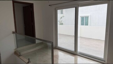Room in 4 BHK Villa at Vasantha City, Hi Tech City – for Rent
