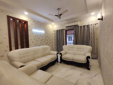 Living Room in 3 BHK Apartment at Saket – for Rent