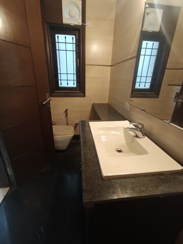 Team Area in 3 BHK Builder Floor at Shivalik Colony – for Rent