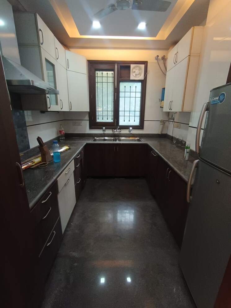 Kitchen, shivalik colony 3 Bedroom 1800 Sq.Ft. Builder Floor In Shivalik Colony Delhi 8966441
