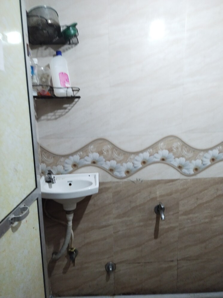 Bathroom, amar-chs 1 Bedroom 460 Sq.Ft. Apartment In Kurla Mumbai 8966467