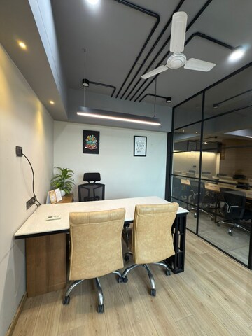  Office Space For Rent in Thaltej