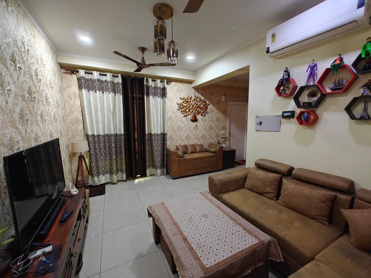 Living Room, gaur-city-2-11th-avenue 2 Bedroom 1010 Sq.Ft. Apartment In Sector 16c Greater Noida Greater Noida 8966452