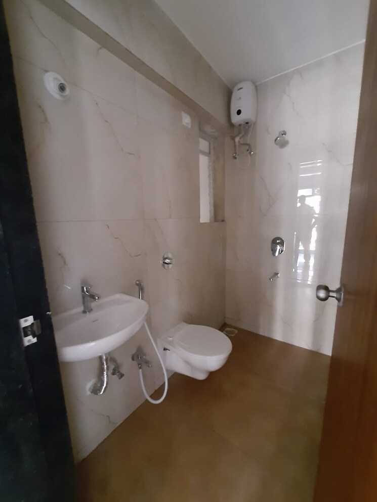 Bathroom, raunak-bliss 1 Bedroom 425 Sq.Ft. Apartment In Ghodbunder Road Thane 8966504