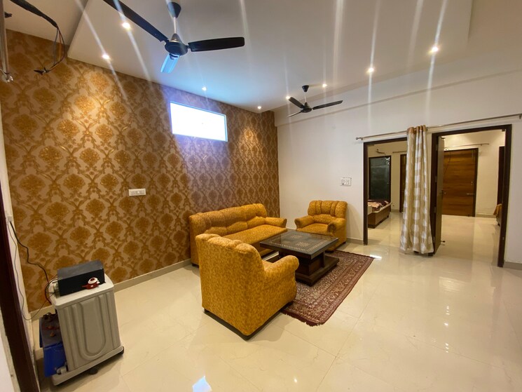 Living Room, ambala highway 3 Bedroom 2020 Sq.Ft. Apartment In Ambala Highway Zirakpur 8966509