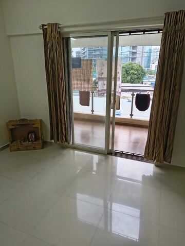 Room in 2 BHK Apartment at Gera Parkview I, Kharadi – for Sale