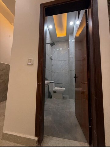 Attached Bathroom in 3 BHK Builder Floor at Sector 35 – for Sale