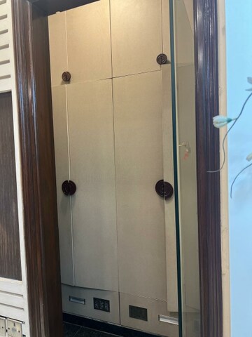Building Lobby in 2 BHK Builder Floor at Lajpat Nagar 4 – for Rent