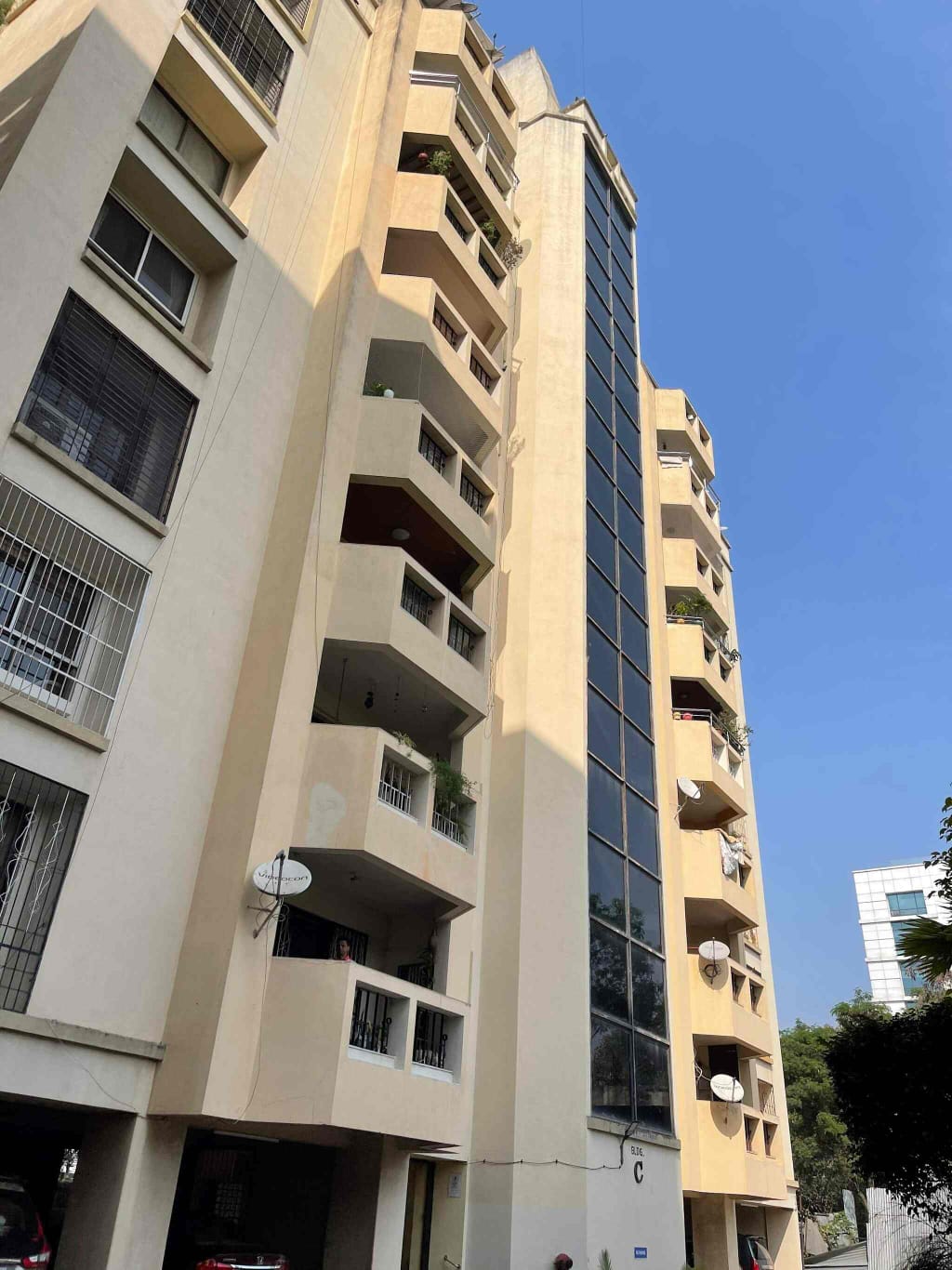 2 BHK + Pooja Room Apartment For Rent in Park Valencia