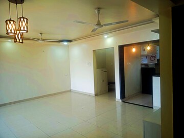 Room in 2 BHK Apartment at Park Valencia, Mundhwa Road – for Rent