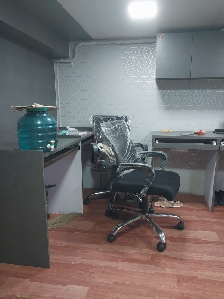 Gym, haware-fantasia Commercial Office Space 520 Sq.Ft. In Vashi Sector 28 Navi Mumbai 8966542