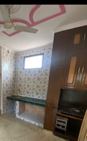 Bathroom in 1 BHK Builder Floor at Lajpat Nagar 4 – for Rent