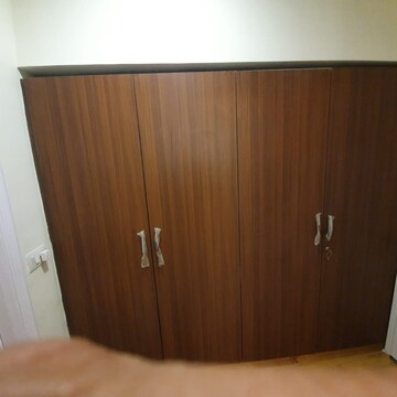 Room in 3 BHK Apartment at Jaypee Green Pavillion Heights, Sector 128 – for Rent