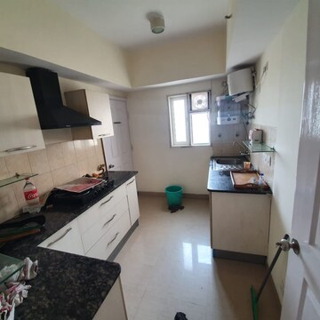 Team Area in 3 BHK Apartment at Jaypee Green Pavillion Heights, Sector 128 – for Rent