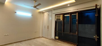 Room in 2 BHK Apartment at Ireo Skyon, Sector 60 – for Rent