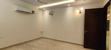 Room in 2 BHK Apartment at Ireo Skyon, Sector 60 – for Rent