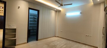 Room in 2 BHK Apartment at Ireo Skyon, Sector 60 – for Rent