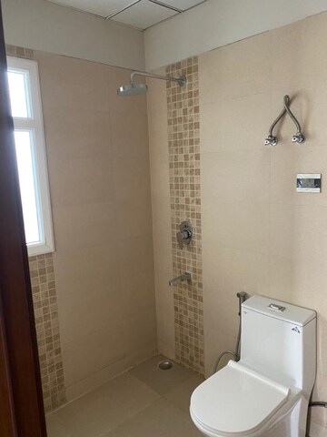 Bathroom in 2.5 BHK Builder Floor at Central Park 3 Flower Valley, Sohna Sector 33 – for Rent