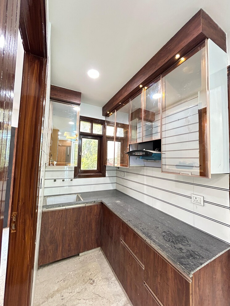 Kitchen, dwarka mor 3 Bedroom 713 Sq.Ft. Builder Floor In Dwarka Mor Delhi 8966657