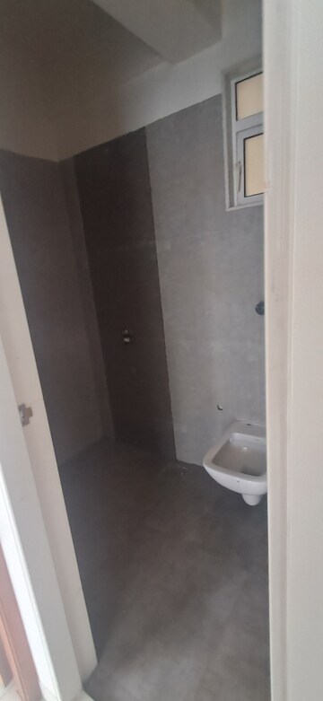 Furnished Amenities in 2 BHK Apartment at Goregaon Vivan, Goregaon West – for Rent