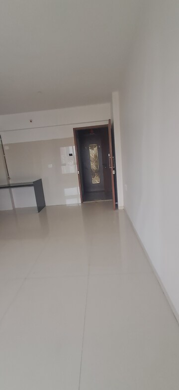 Furnished Amenities in 2 BHK Apartment at Goregaon Vivan, Goregaon West – for Rent