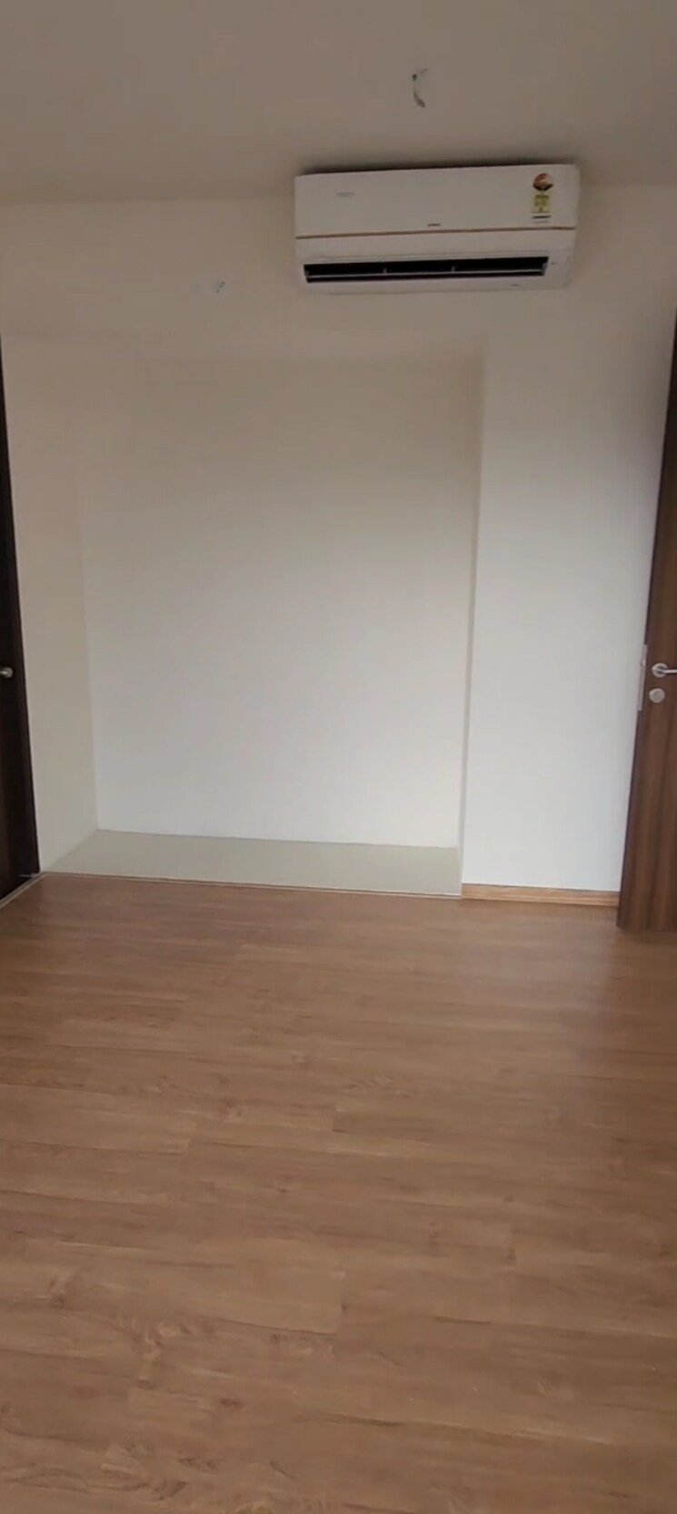 Room, indiabulls-one-indiabulls 2 Bedroom 806 Sq.Ft. Apartment In Pokhran Road No Two Thane 8966681