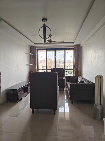Team Area in 2 BHK Apartment at Hiranandani Gardens Glen Gate, Powai – for Rent