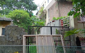 Plot For Sale in Dlf Ankur Vihar