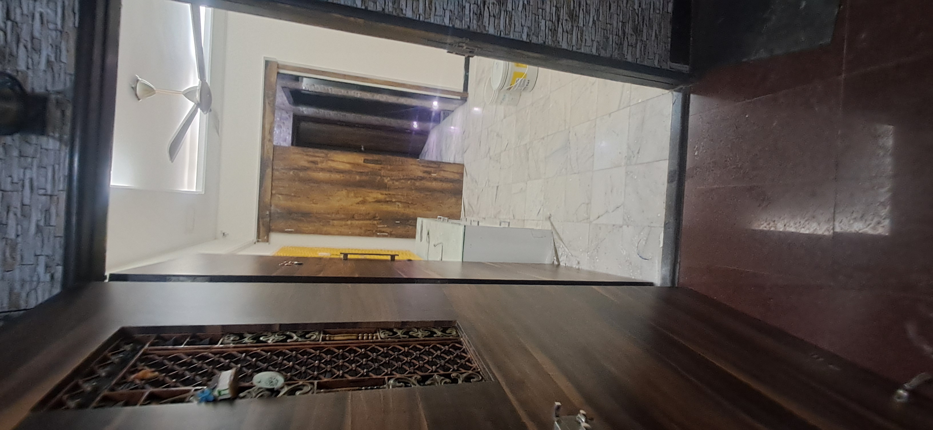 1 BHK + Extra Room Apartment For Rent in Raj Niwas Malad West