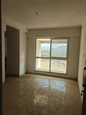 1.5 BHK Apartment For Sale in Godrej Emerald, Ghodbunder Road