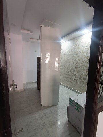 Room in 3 BHK Builder Floor at Govindpuri – for Sale