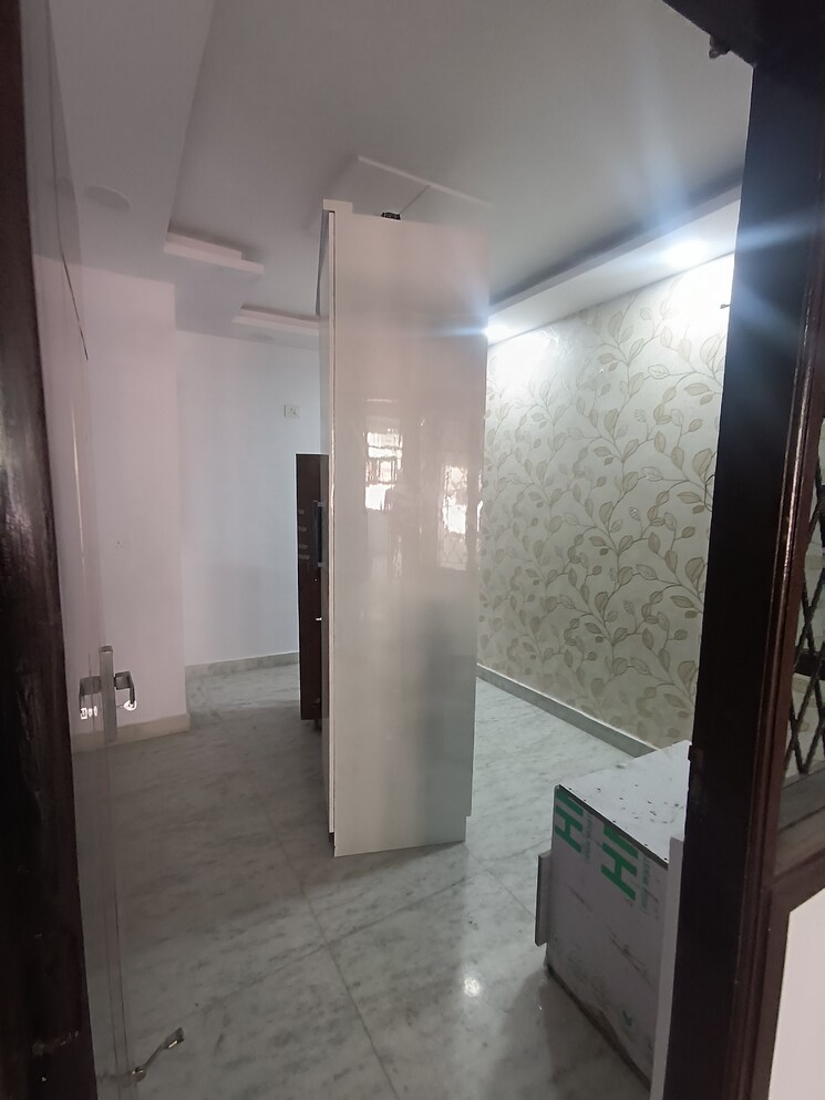 Room, govindpuri 3 Bedroom 900 Sq.Ft. Builder Floor In Govindpuri Delhi 8966756