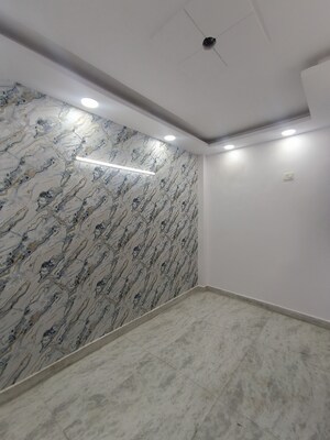 Room in 3 BHK Builder Floor at Govindpuri – for Sale