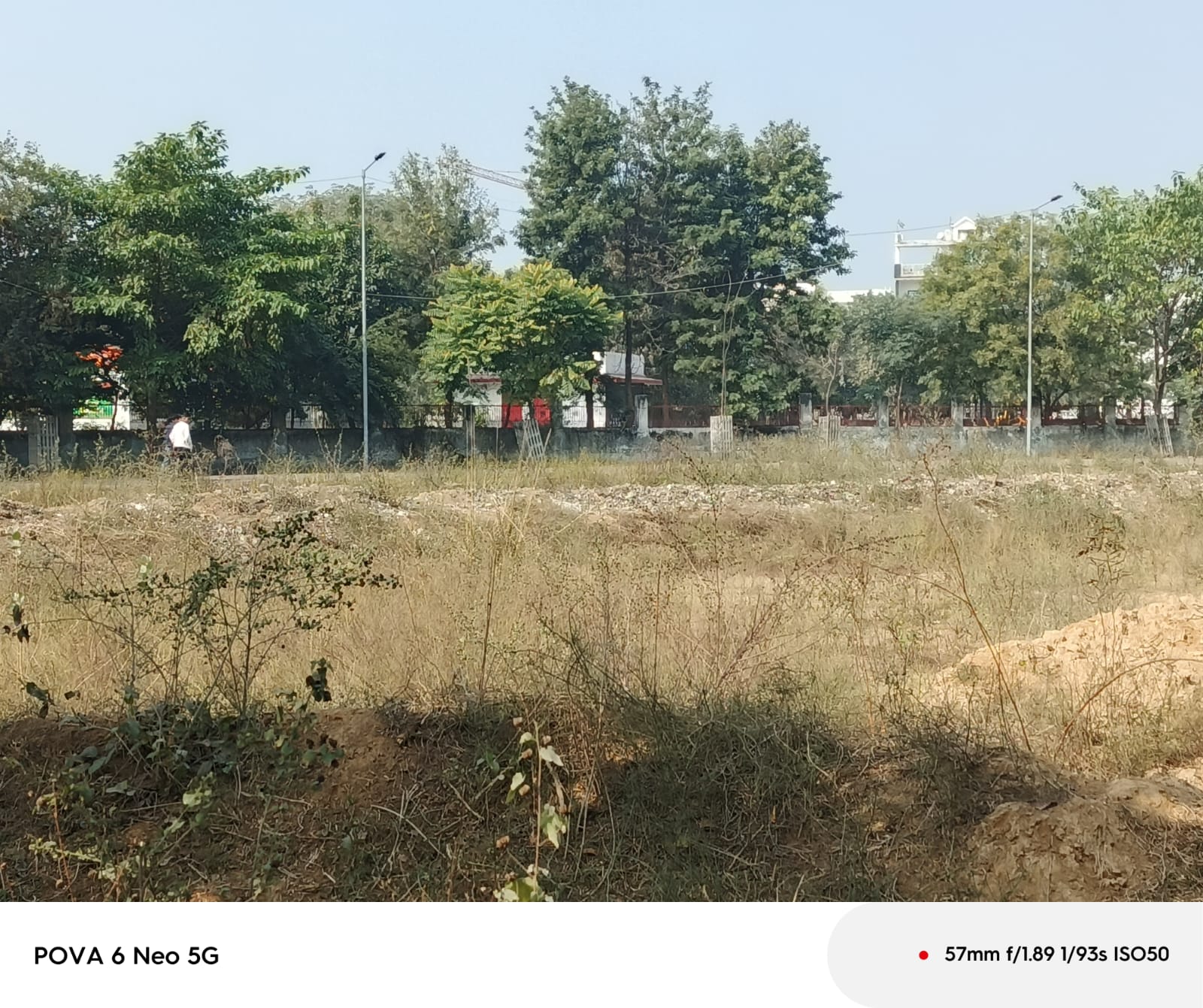 Plot For Sale in Dlf Ankur Vihar 