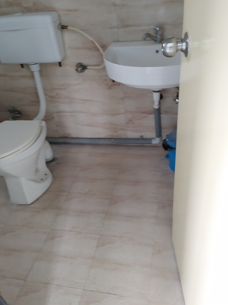Bathroom, dsk-kasturi-b 2 Bedroom 750 Sq.Ft. Apartment In Bavdhan Pune 8966769