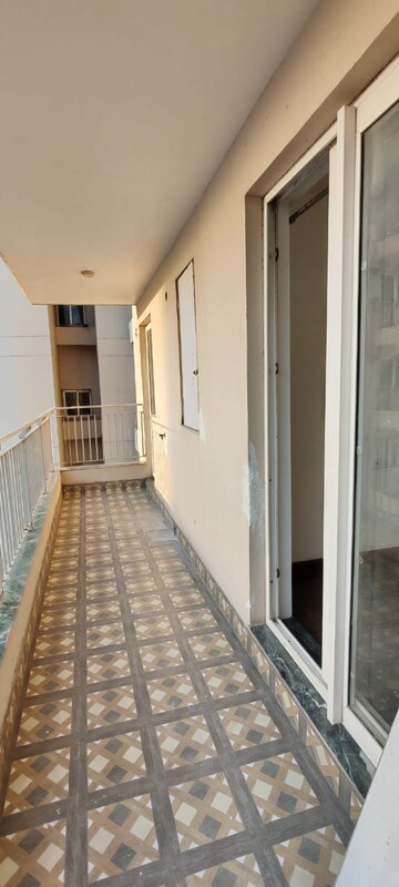 Building Lobby in 3 BHK Apartment at BPTP Discovery Park, Sector 80 – for Rent