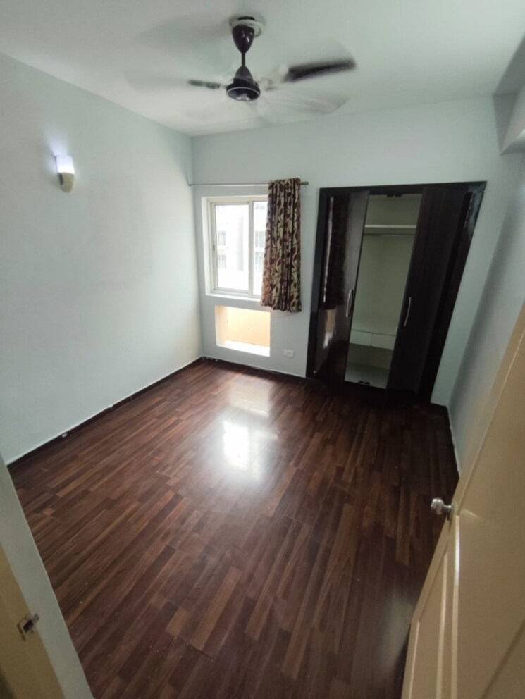 Room, paras-seasons 3 Bedroom 1130 Sq.Ft. Apartment In Sector 168 Noida 8966807