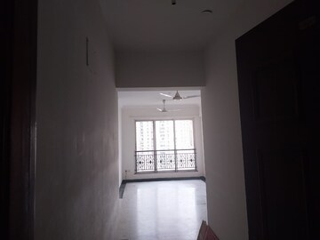 Room in 2 BHK Apartment at Hiranandani Gardens Glen Height, Powai – for Rent