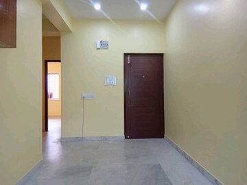 Room in 2 BHK Builder Floor at Behala – for Sale