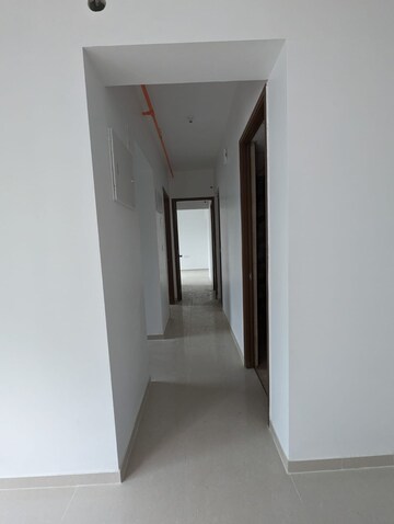 3.5 BHK Apartment For Rent in Kalpataru Immensa, Kolshet Road