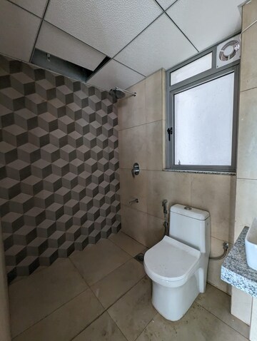 Bathroom in 3.5 BHK Apartment at Kalpataru Immensa, Kolshet Road – for Rent