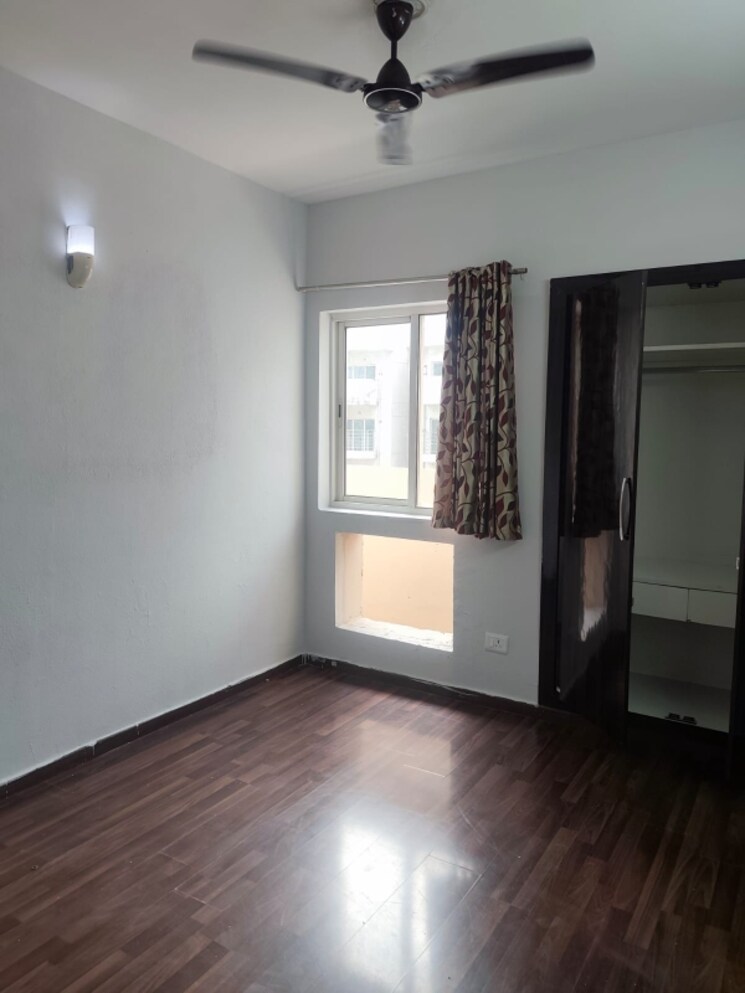 Room, paras-seasons 3 Bedroom 1130 Sq.Ft. Apartment In Sector 168 Noida 8966840
