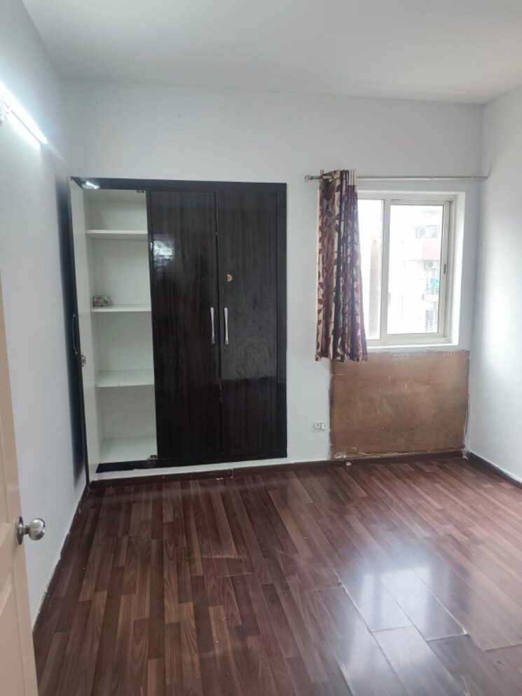 Room, paras-seasons 3 Bedroom 1130 Sq.Ft. Apartment In Sector 168 Noida 8966840