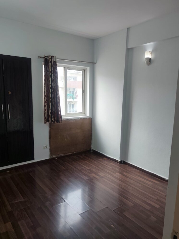 Room, paras-seasons 3 Bedroom 1130 Sq.Ft. Apartment In Sector 168 Noida 8966840