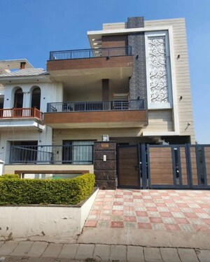 6 BHK Villa For Sale in Aerocity