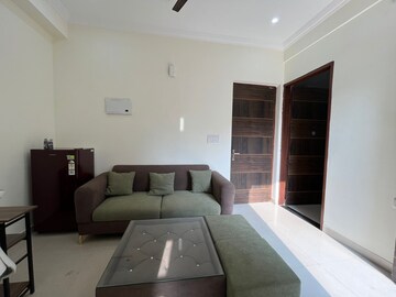 Team Area in 1 BHK Builder Floor at Huda CGHS, Sector 56 – for Rent
