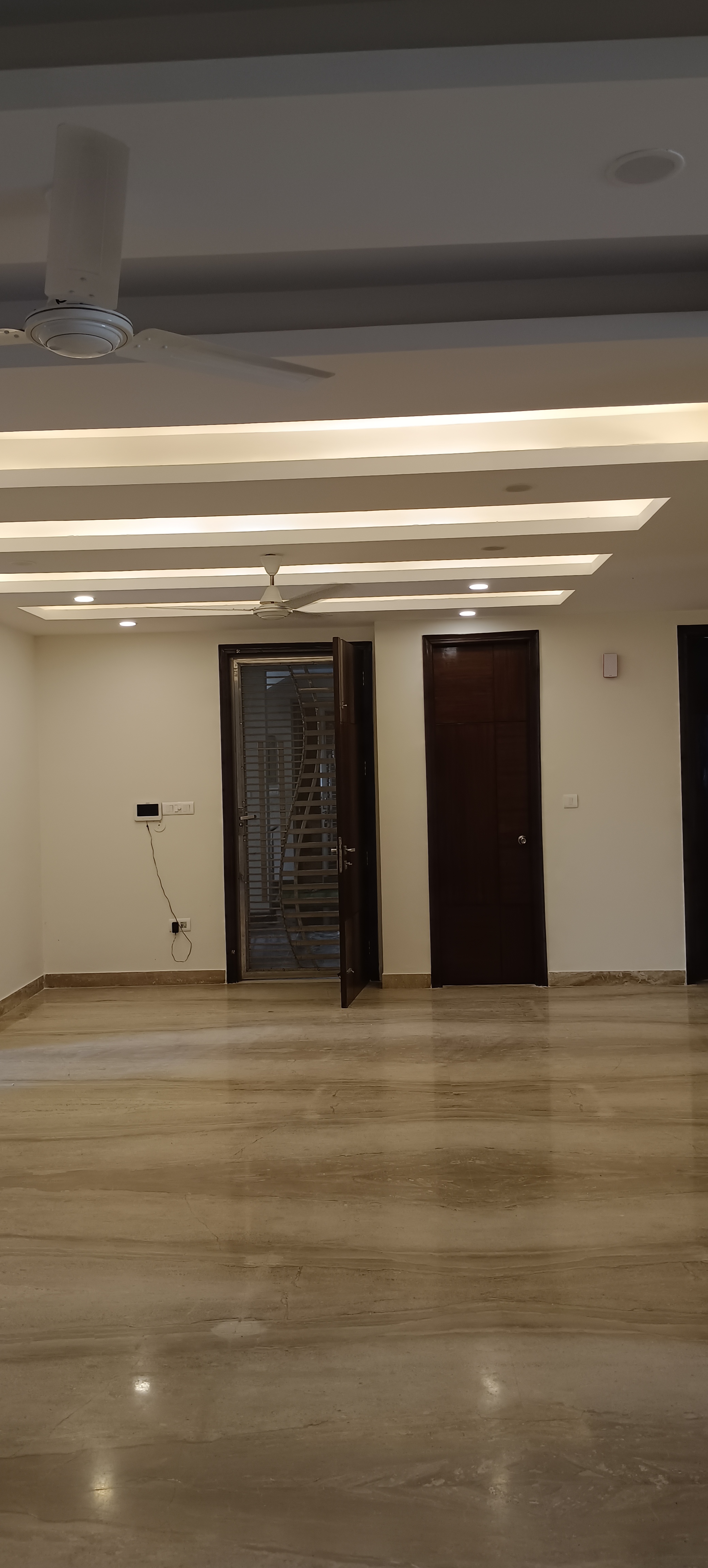 3 BHK + Servant Room Builder Floor For Rent in Huda Sector 14
