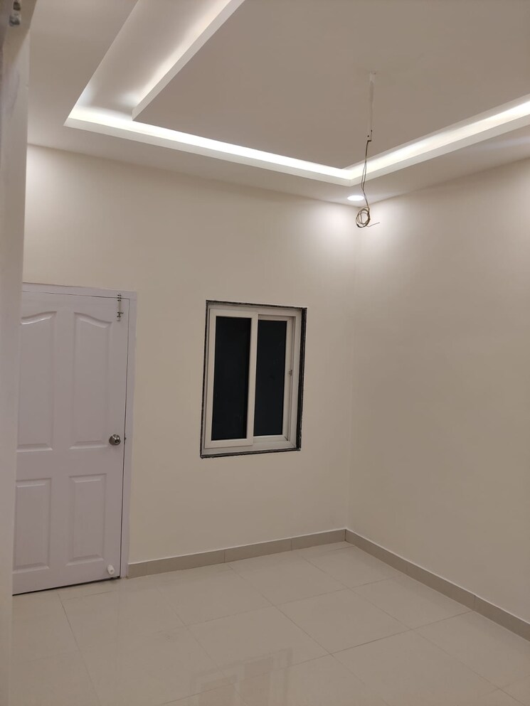 Room, karkhana 4 Bedroom 1500 Sq.Ft. Independent House In Karkhana Hyderabad 8966986