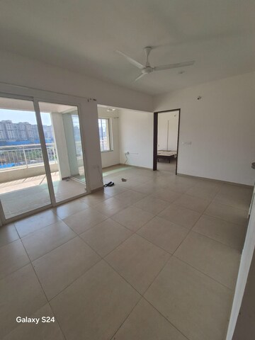Room in 1 BHK Apartment at Paranjape Forest Trails High Gardens, Bhugaon – for Rent